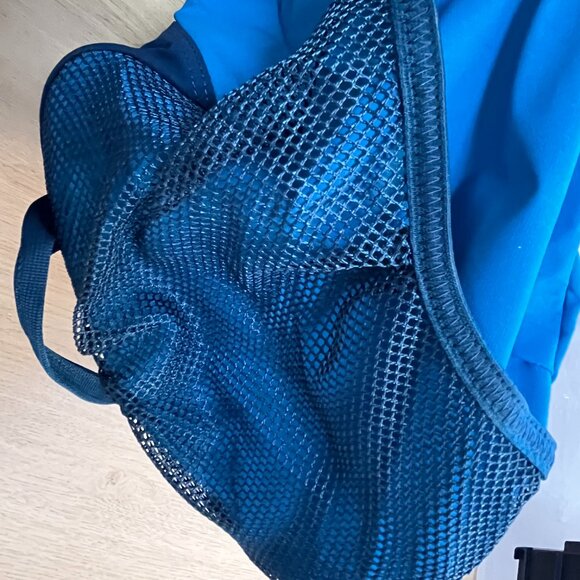 Nike Duffel Travel Bag - Picture 4 of 6